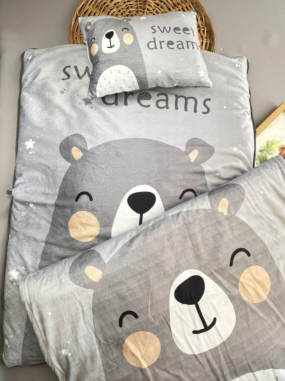 ست رخت خواب مخمل مسافرتی طرح خرس قطبی نوزادی و کودک کد 22004
