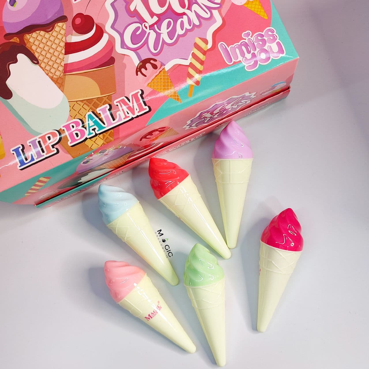 بالم لب بستنی قیفی بزرگ مجیک رنگ های پاستلی