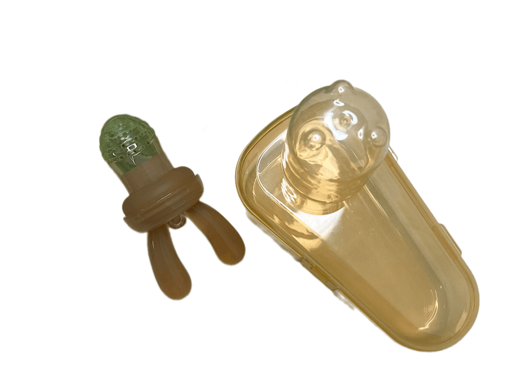 میوه خوری پستانکی نوزادی درپوش دار طرح هی اور شی he or she