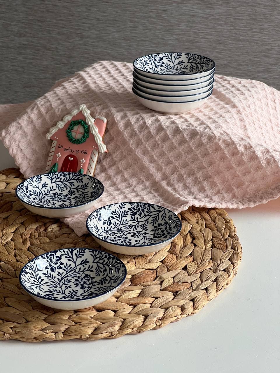 خرماخوری گرد پاشاهوم- طرح شکوفه آبی