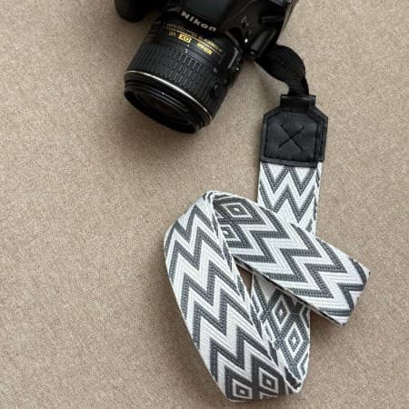 بند دوربین بندینو طرح Bandino camera strap 044