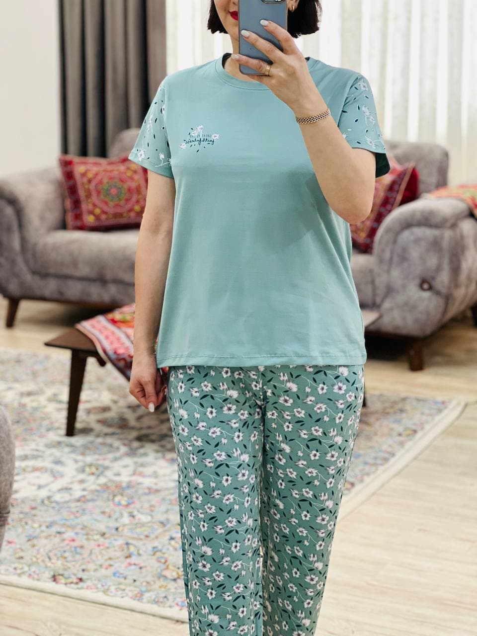 تیشرت و شلوار روشنا