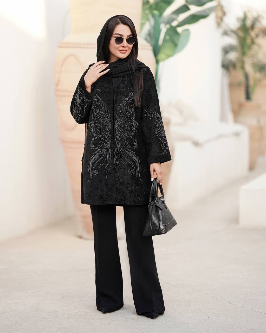 مانتو مجلسی یقه هفت سنگدوزی مدل شاپرک