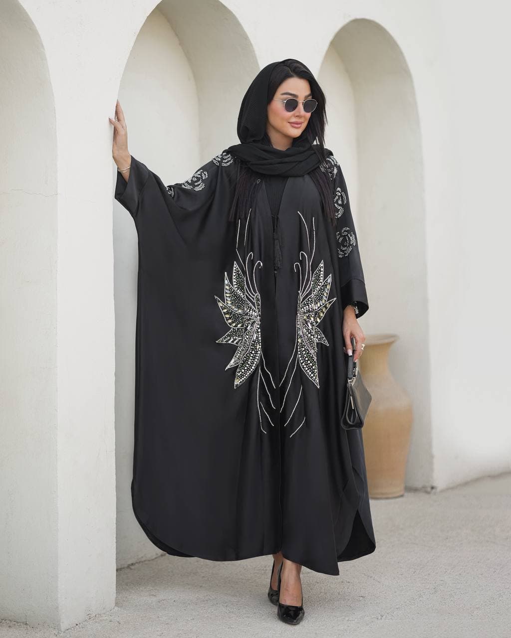 مانتو عبایی جواهردوزی ساتن زارا مدل پروانه۲