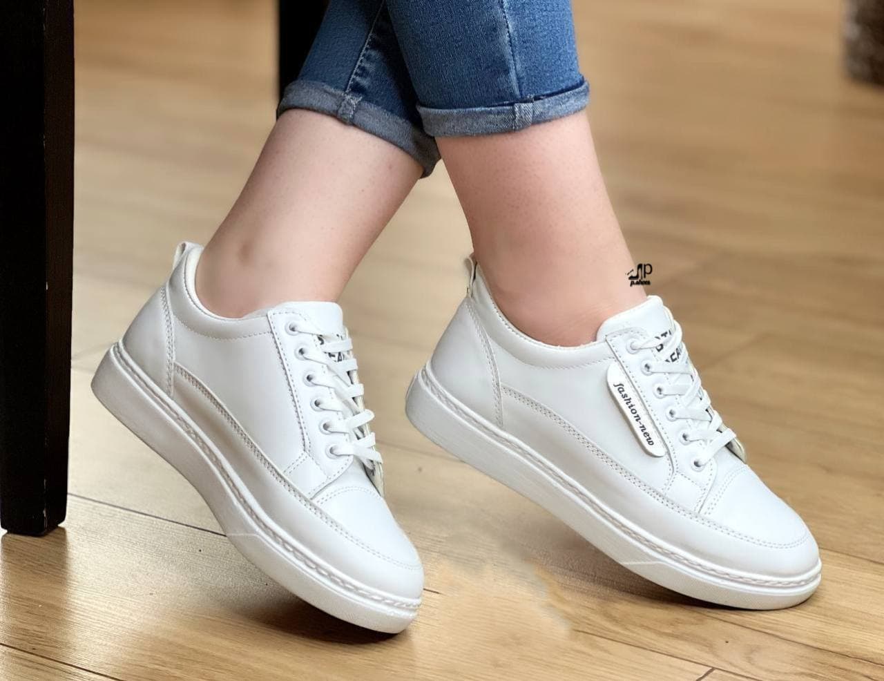 ونس دخترانه اسپورت