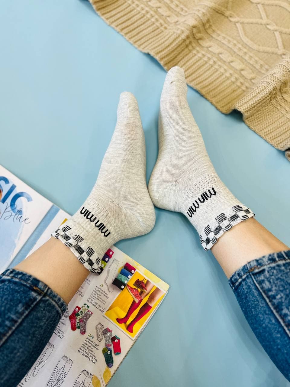 جوراب نیم ساق مکعبی