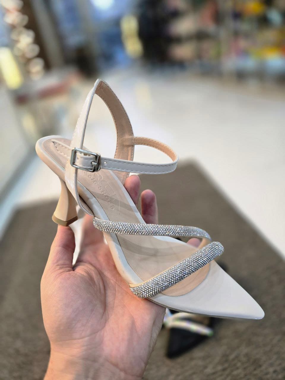 کفش مجلسی نگین دار پاشنه ۷ سانت ترند ۲۰۲۵