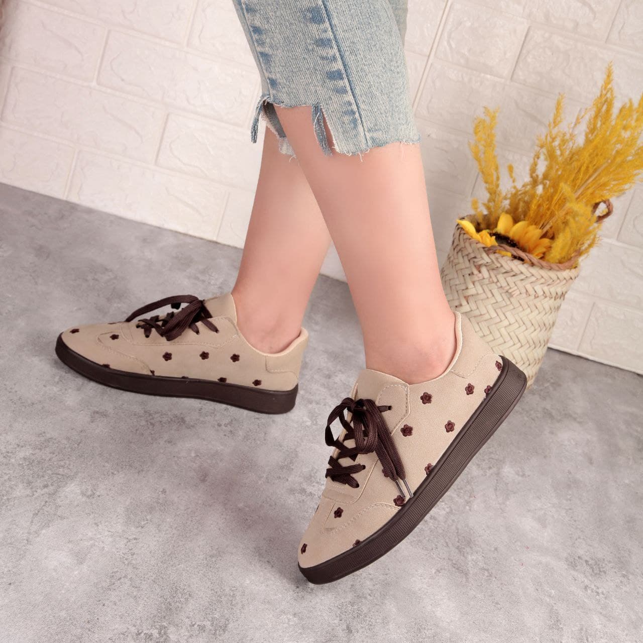 ونس فانتزی دخترانه طرح بابونه