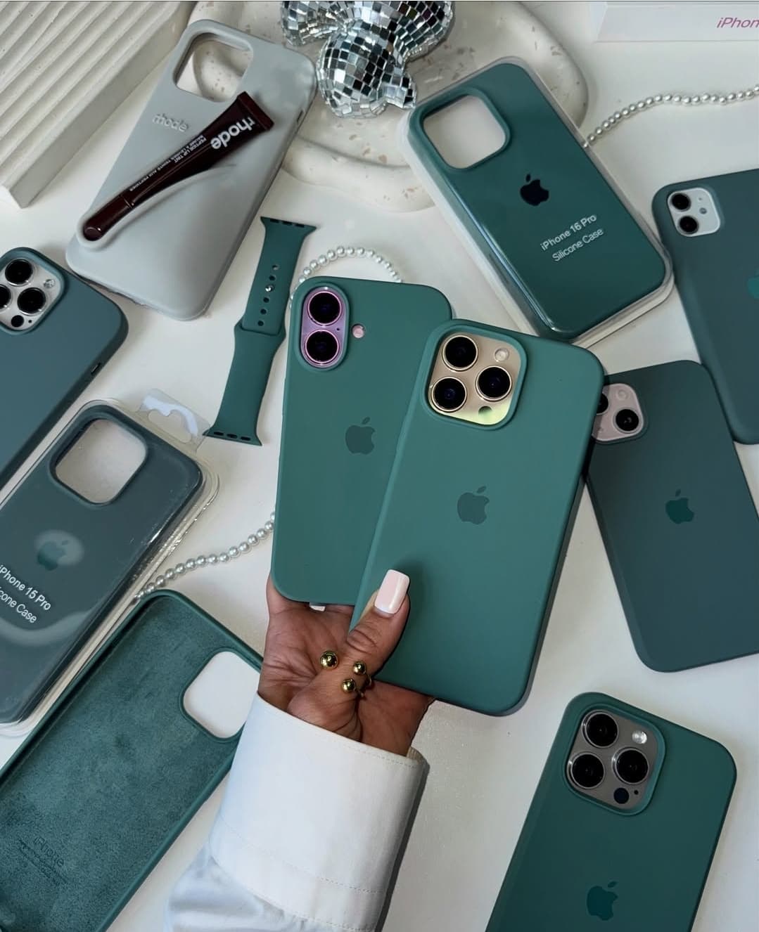 قاب سیلیکونی اورجینال بدون محافظ لنز سبز سوزنی کاج