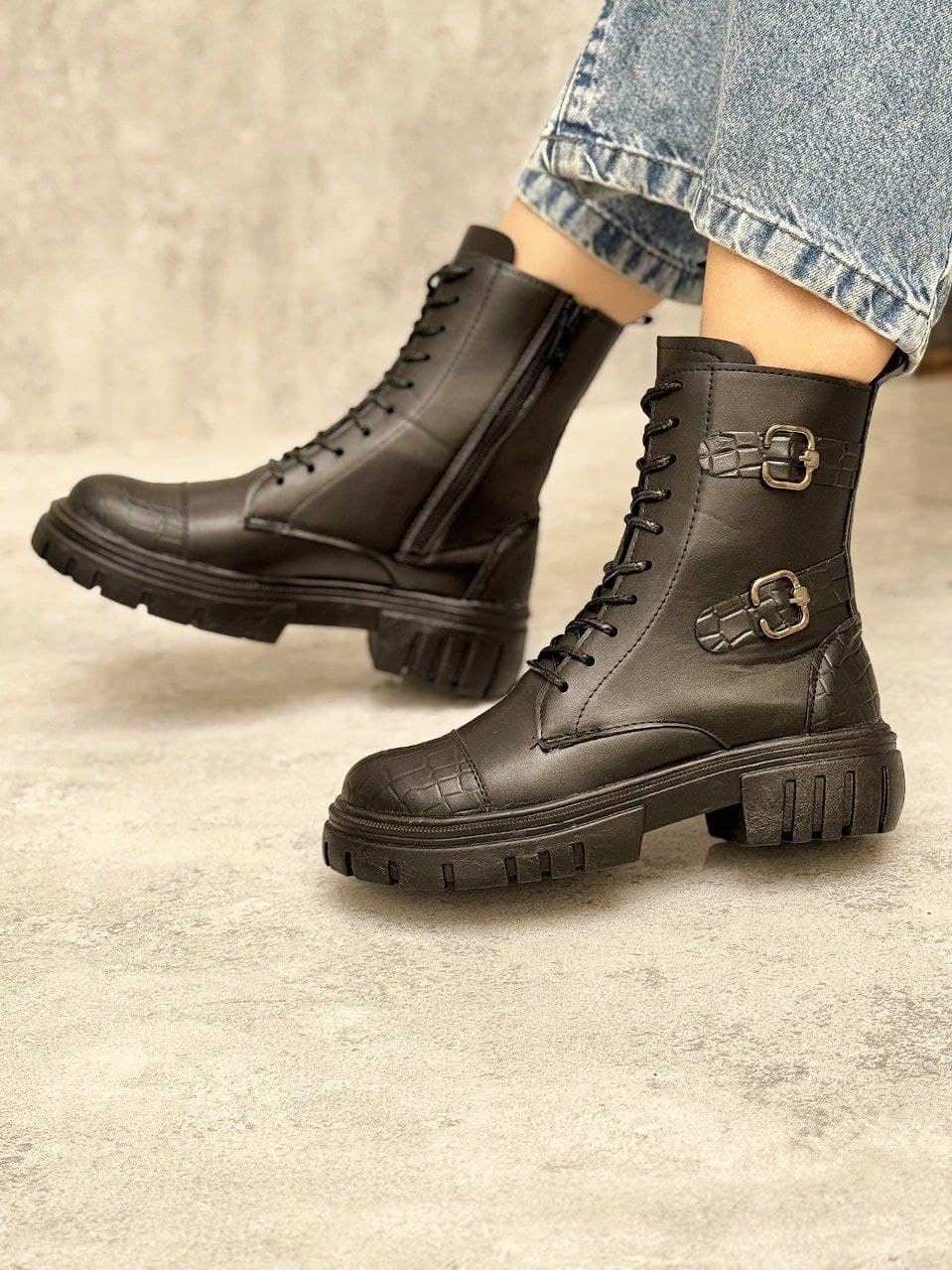 نیم بوت اسپورت چرم ترکیبی دخترانه طرح جدید