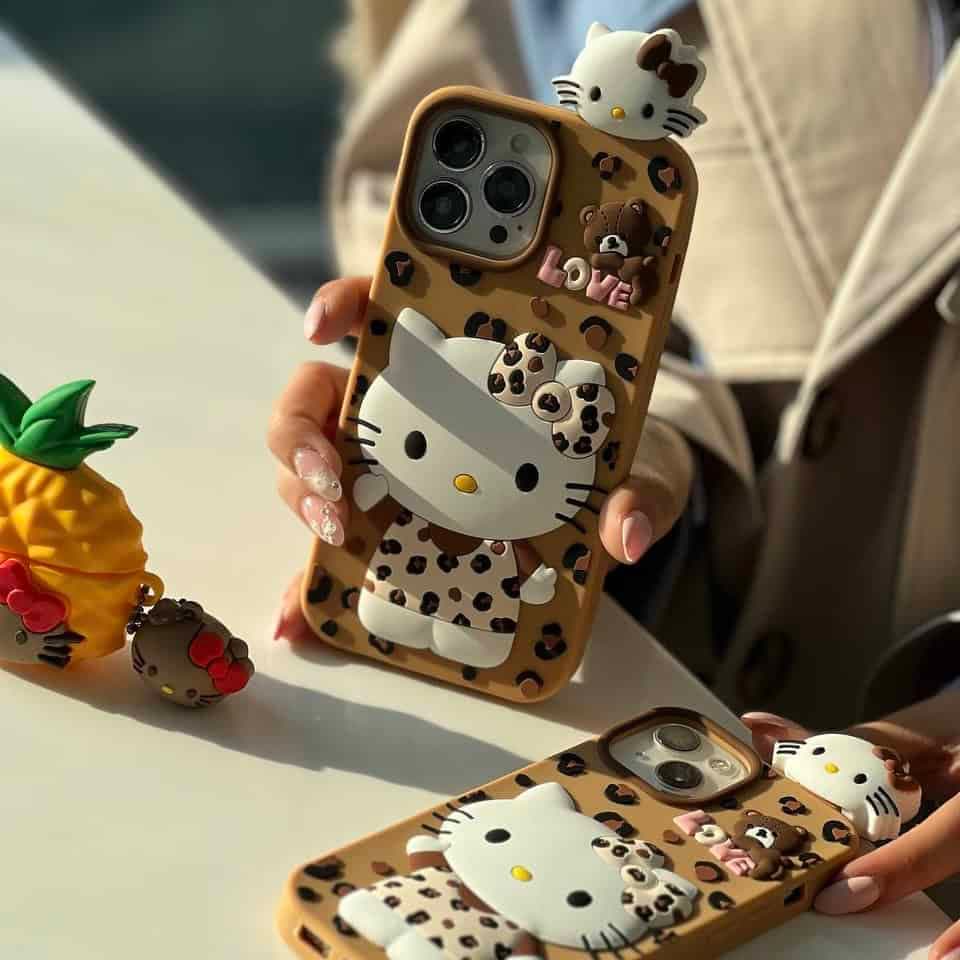 قاب آیفون هلوکیتی پلنگی