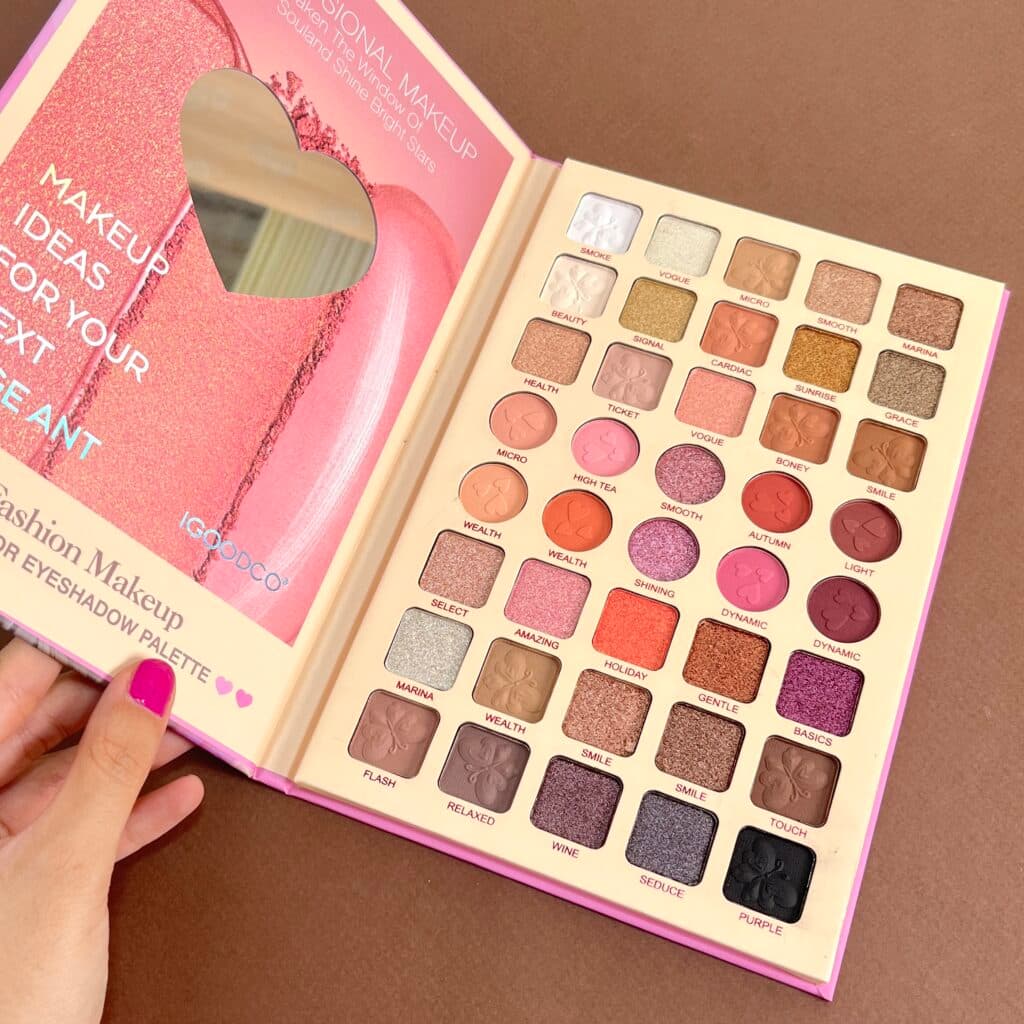 پالت سایه دختر و شیر