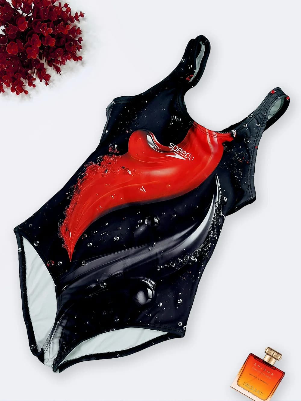 مایو اسلیپ زنانه کاپدار بند پشت قهرمانی مشکی اسپیدو ( Speedo ) استرج ضد کلر