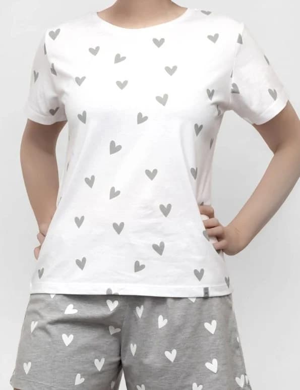 تیشرت زنانه چاپدار قلب