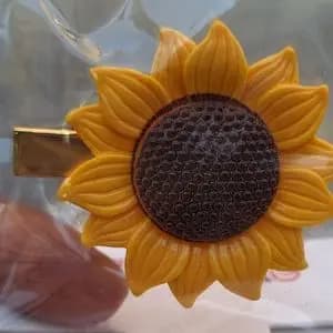 گیره انبری تک گل آفتابگردان