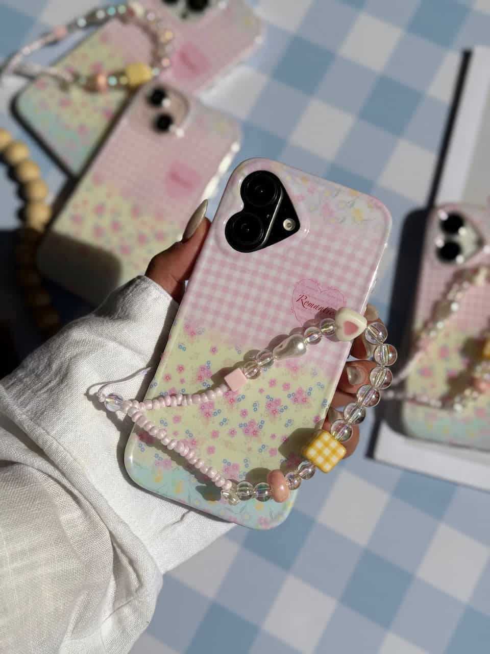 قاب آیفون رومانتیک با آویز