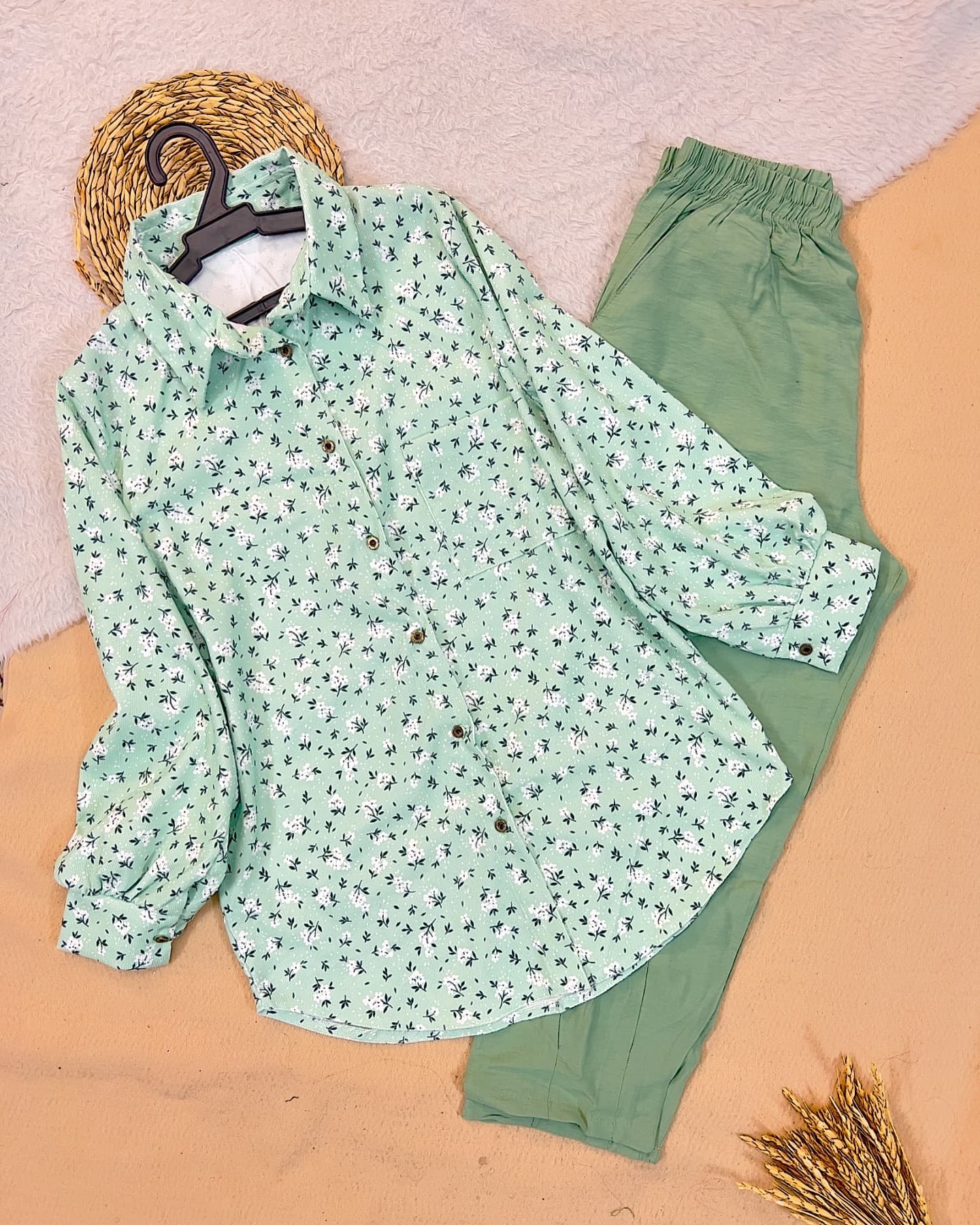 مانتوکبریتی طرحدار