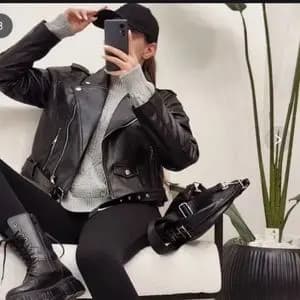 کت چرم زنانه طرح تیلور