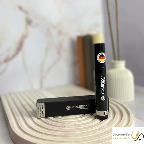 ریمل حجم دهنده و فر کننده مژه برند کسی CASEY