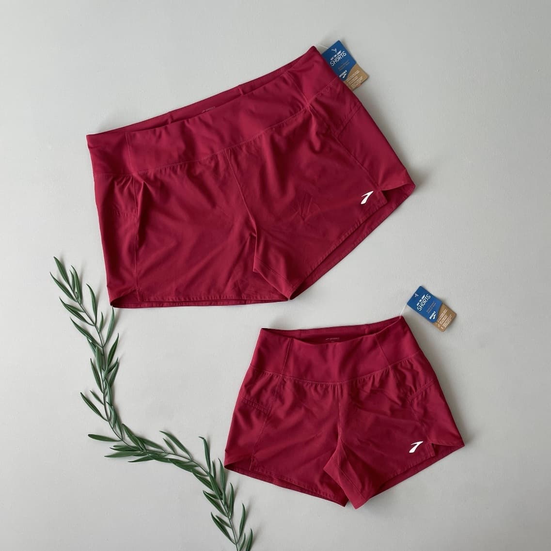 شورت ورزشی زنانه برند BROOKS
