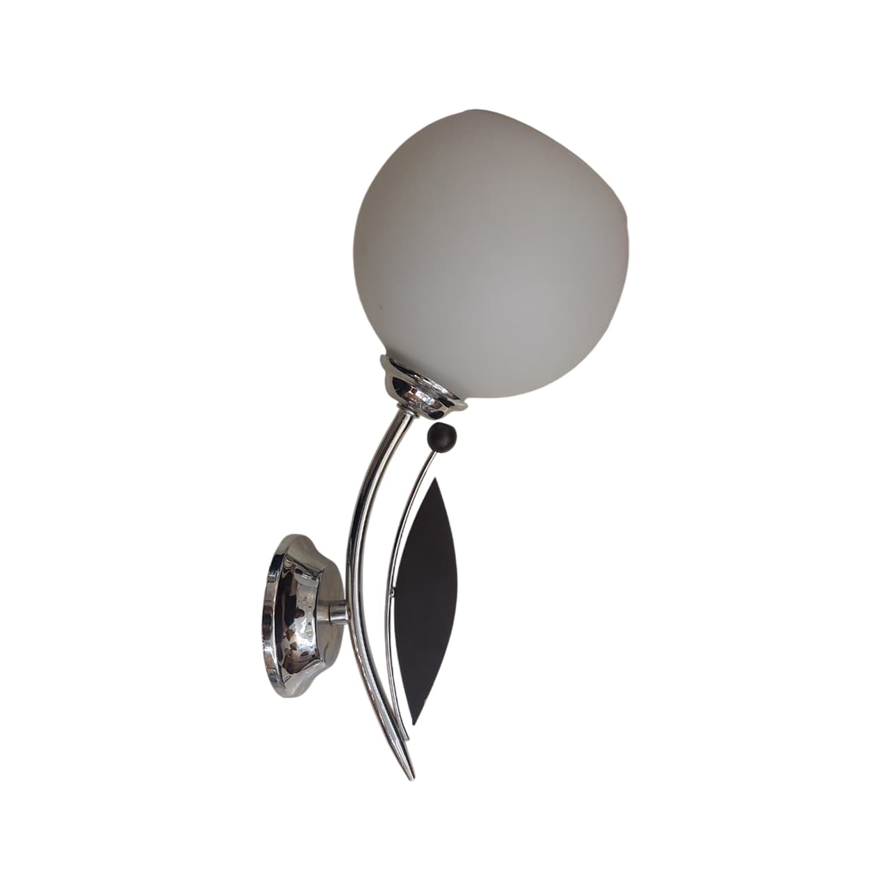 چراغ دیواری چشمه نور کد 140441