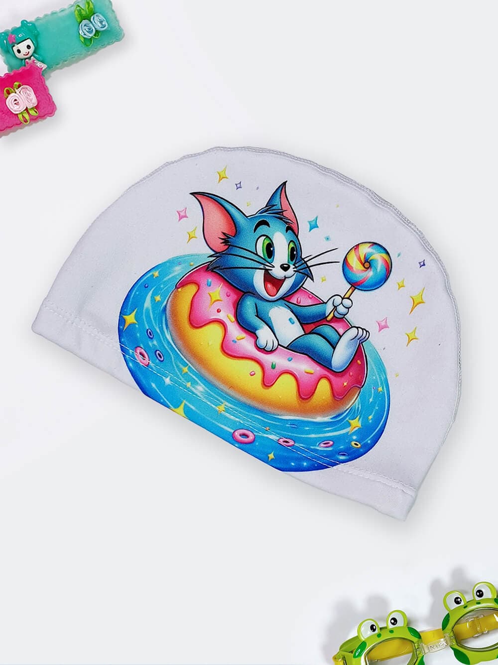 کلاه شنا بچگانه پارچه ای ضد کلر برای استخر با طرح تام و جری سفید رنگ