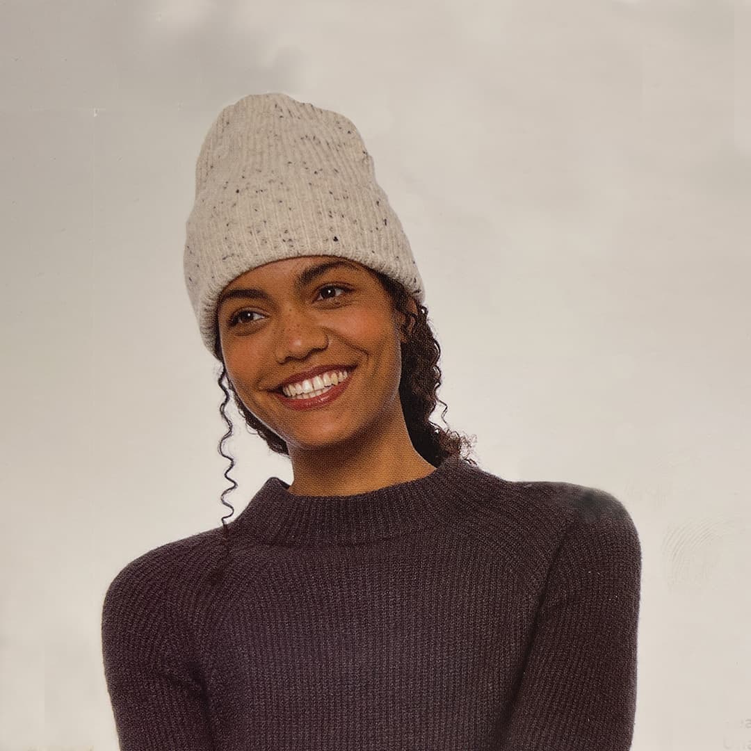 کلاه بافت روشن زنانه برند آی ام کد b2131