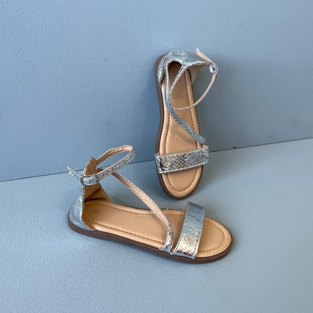 صندل دخترانه برند BLOWFISH