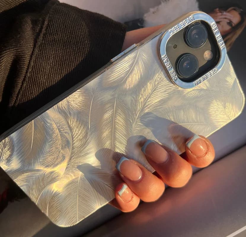قاب گوشی آیفون پر هلوگرامی