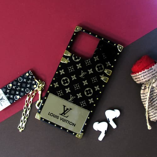 قاب ایفون 13 پرومکس LV صندوقی نگین دار iPhone 13 Promax LV case with box