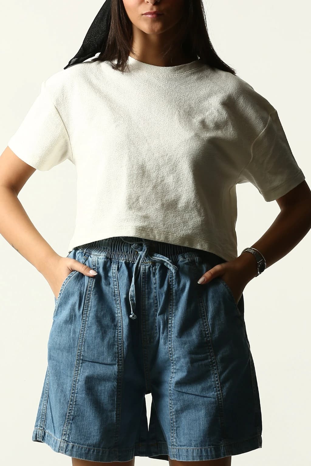 شلوارک کمرکش برش دار جین زنانه