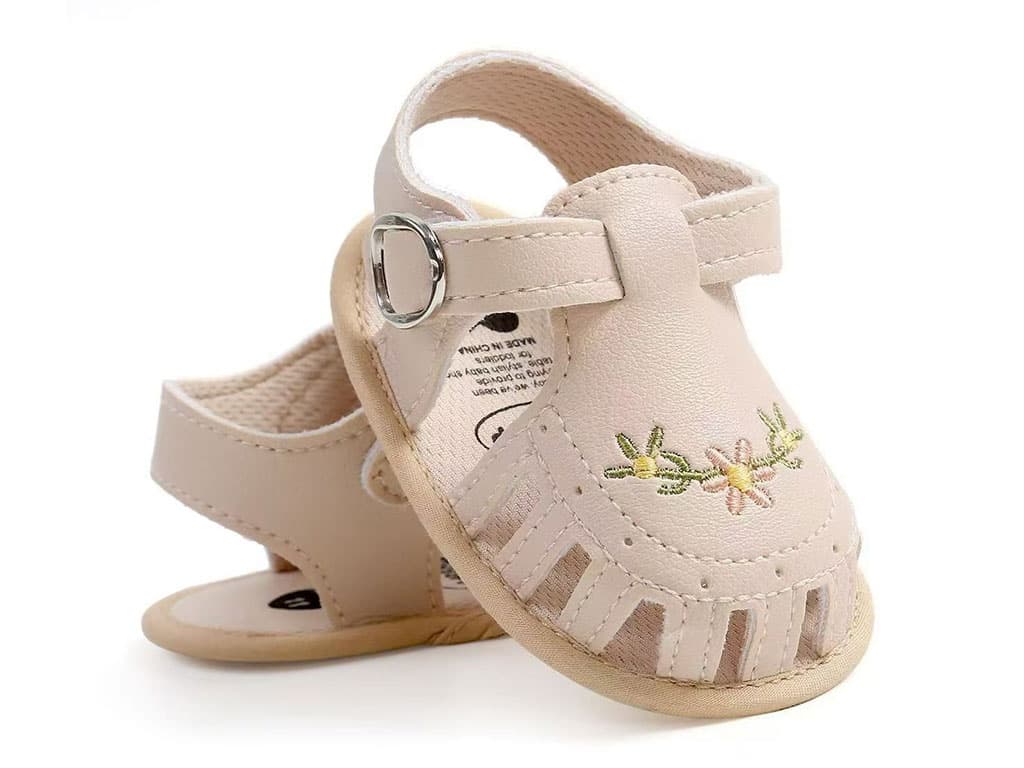 پاپوش دخترانه مدل صندل چسبی طرح گلدوزی شده رنگ کرم