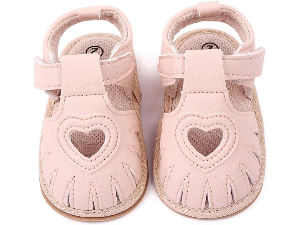 کفش سوتی و جغجغه ای نوزادی رنگ صورتی طرح قلب