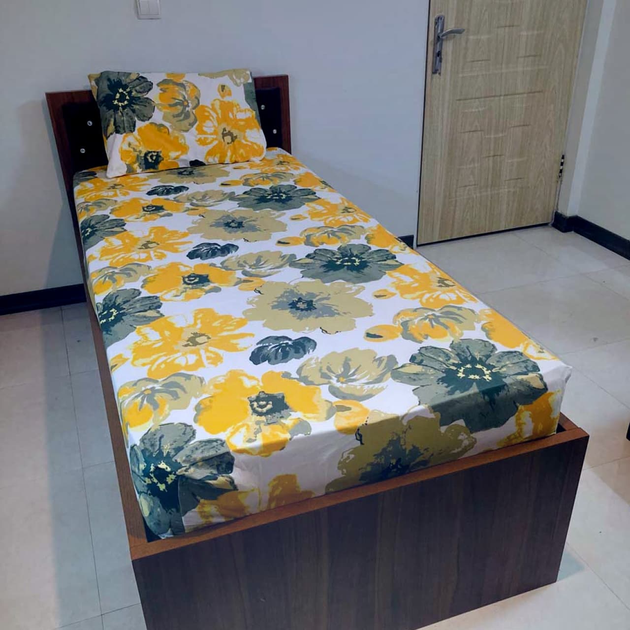 ملحفه کشدار یک نفره طرح آبرنگی رنگ سبزآبی