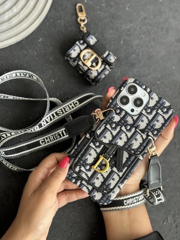 قاب موبایل آیفون دیور آویز یک طرفه لوگو فلزی جاکارتی دار