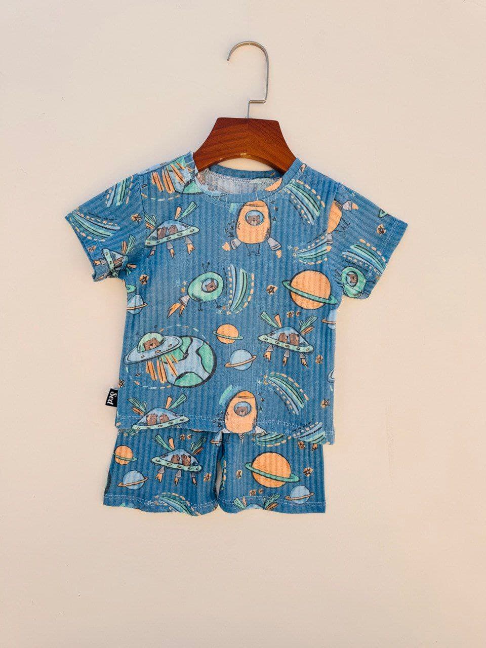 تیشرت و شلوارک راحتی پارچه ریلی طرح فضایی