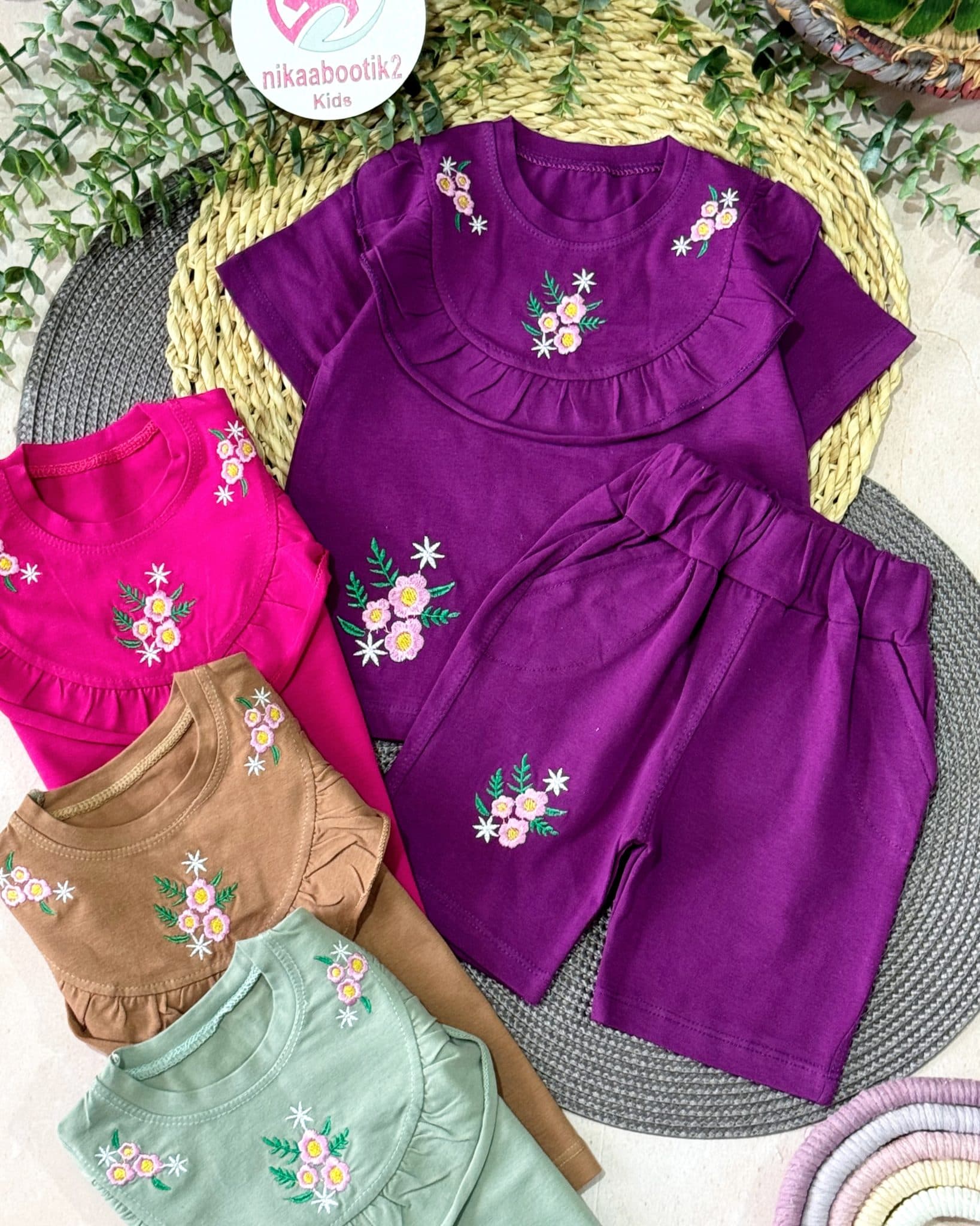 تیشرت شلوارک گلدوزی ستاره