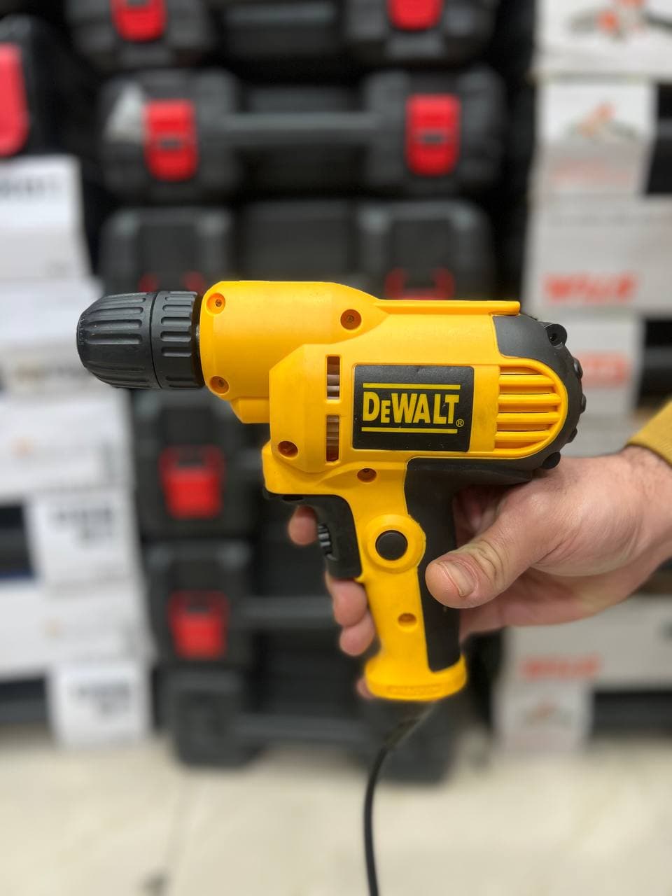 دریل و پیچ بند دیوالت مدل 102233