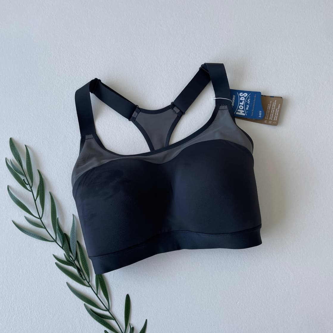 نیم تنه ورزشی زنانه برند BROOKS