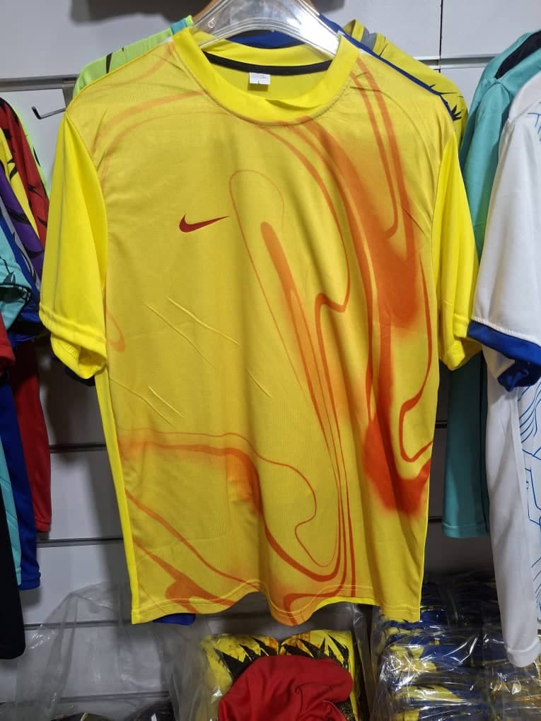 ست پیراهن شورت فوتبال NIKE کد 0015