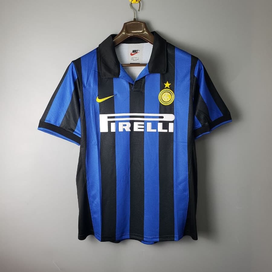 لباس کلاسیک اینترمیلان 1999-1998 کیت اول