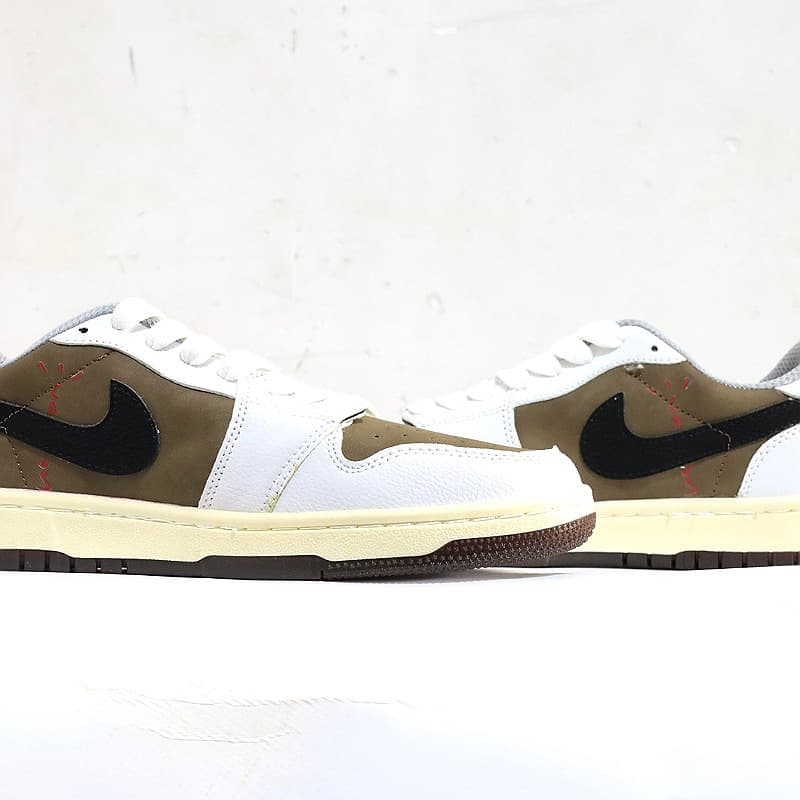 کتونی نایک ایر جردن 1تراویس سایز 41 تا 44