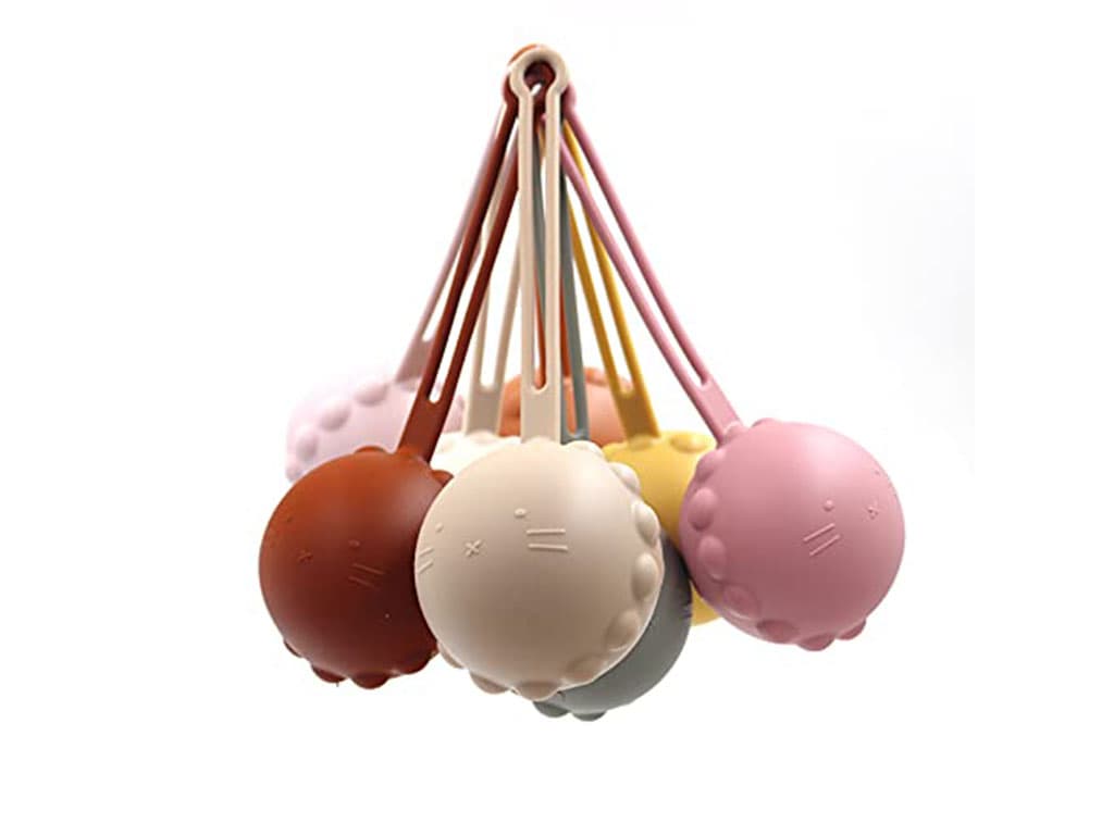 قاب پستانک تمام سیلیکونی دسته دار طرح شیر