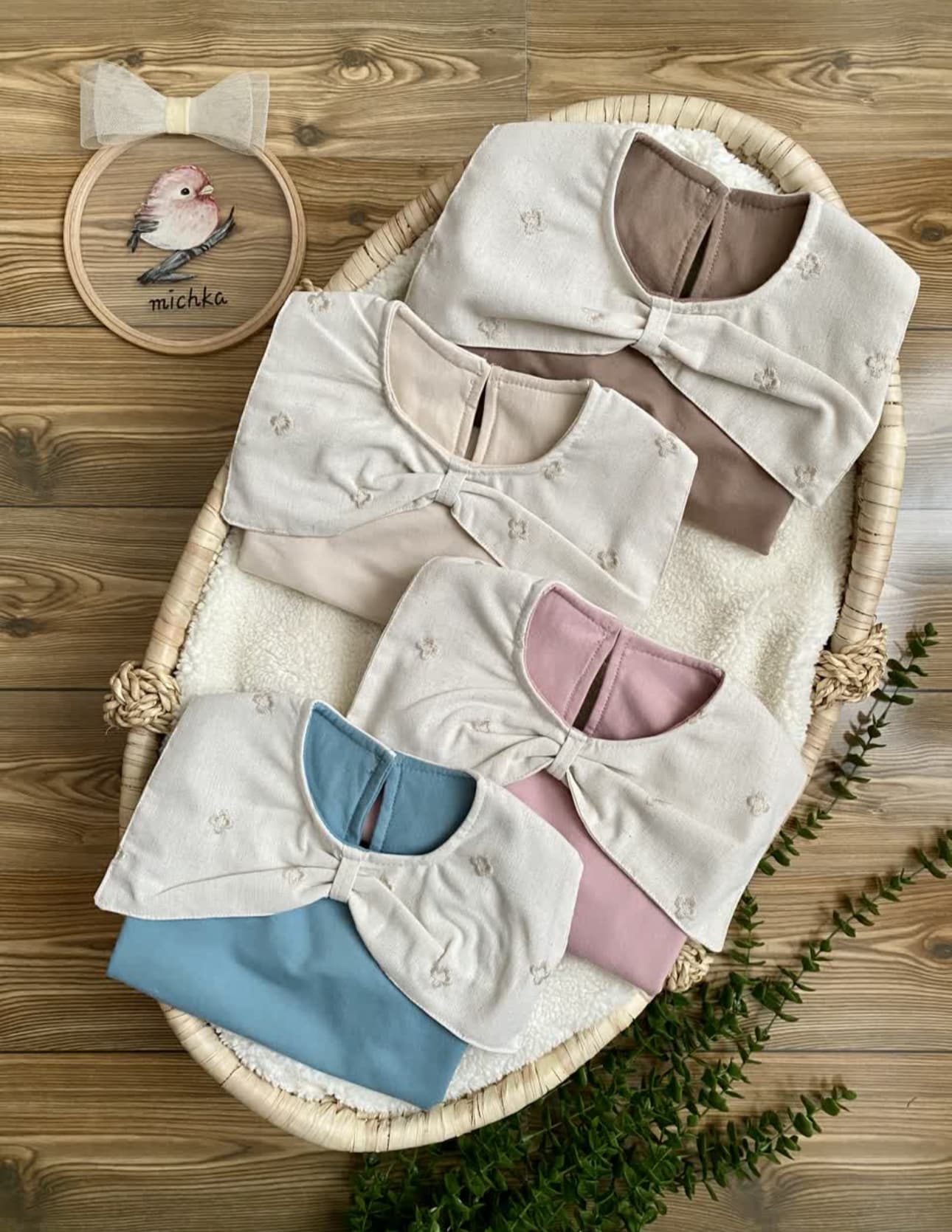 بلوز یقه پاپیونی