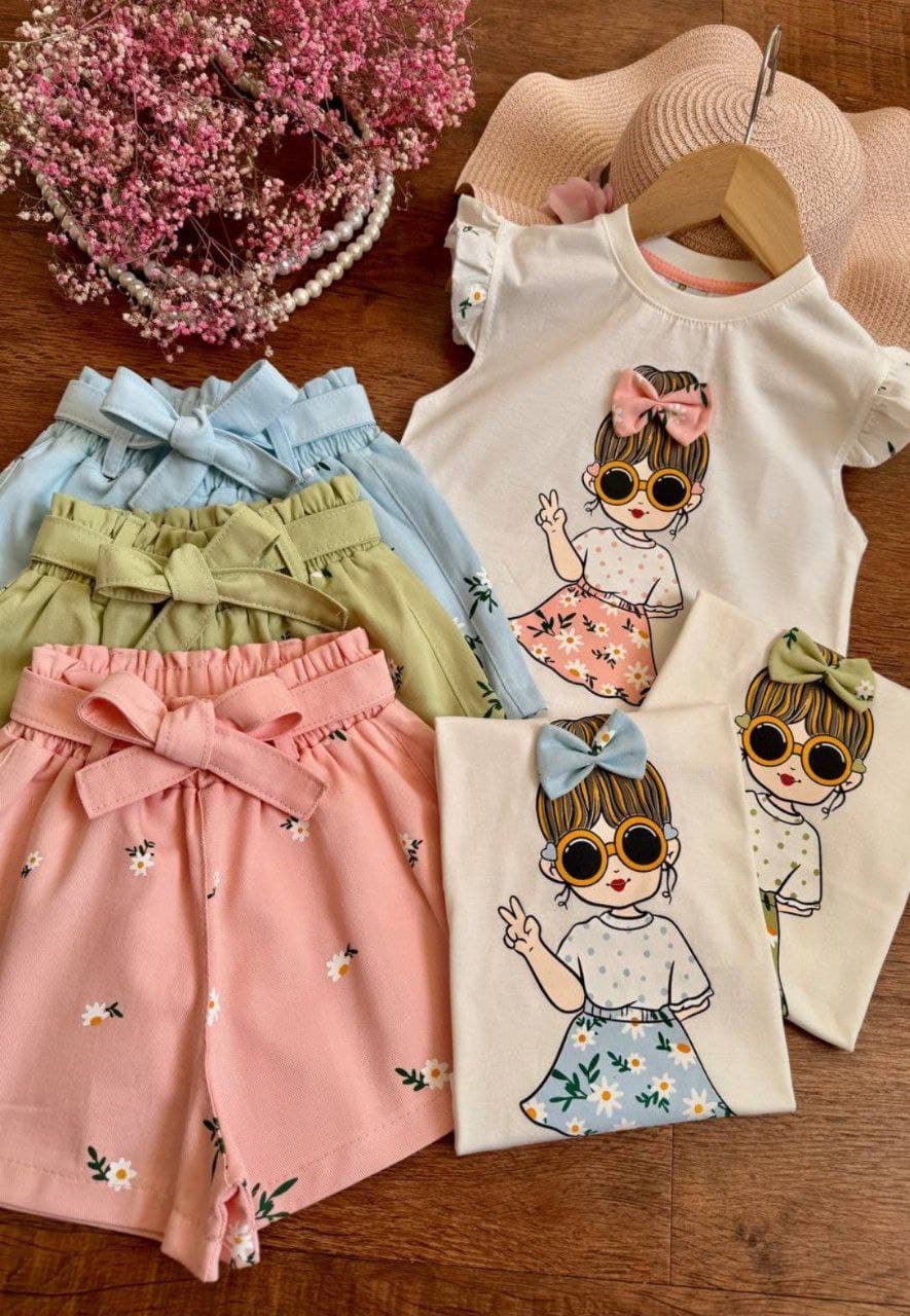 تیشرت و شلوارک کتان دختر عینکی