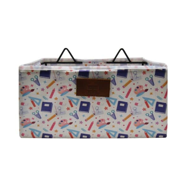 ریکاردو باکس فلزی آویز مستطیل 13*26 متوسط زمینه سفید طرح کتاب و قیچی