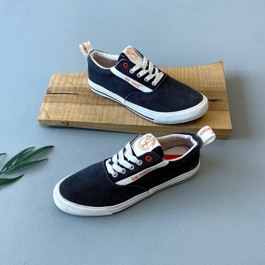 کتونی زنانه برند GIN TONIC