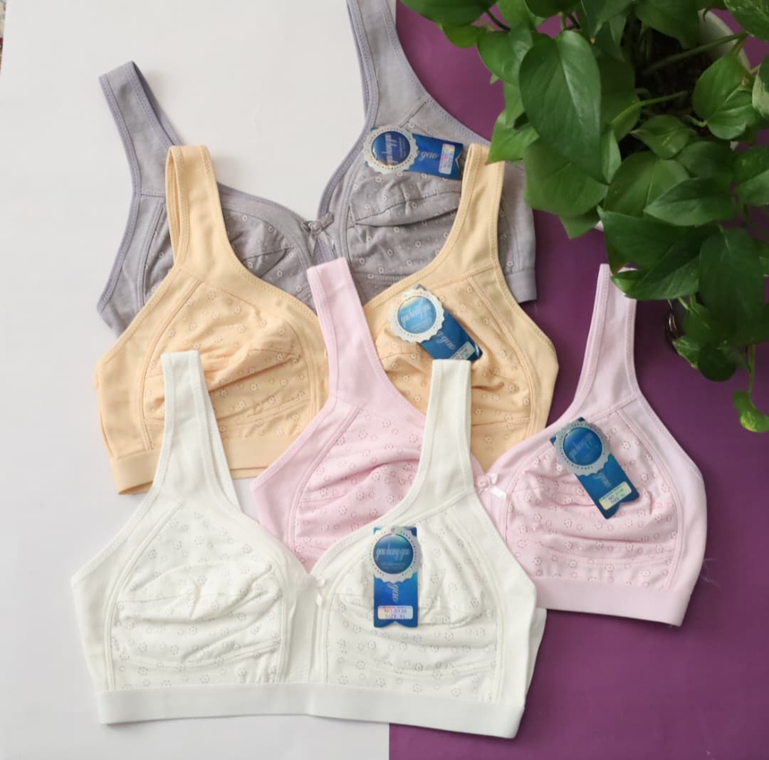 نیم تنه زنانه نخی خارجی گل ریزدر سه سایز xl, 2xl ,3xl مناسب 70 تا90