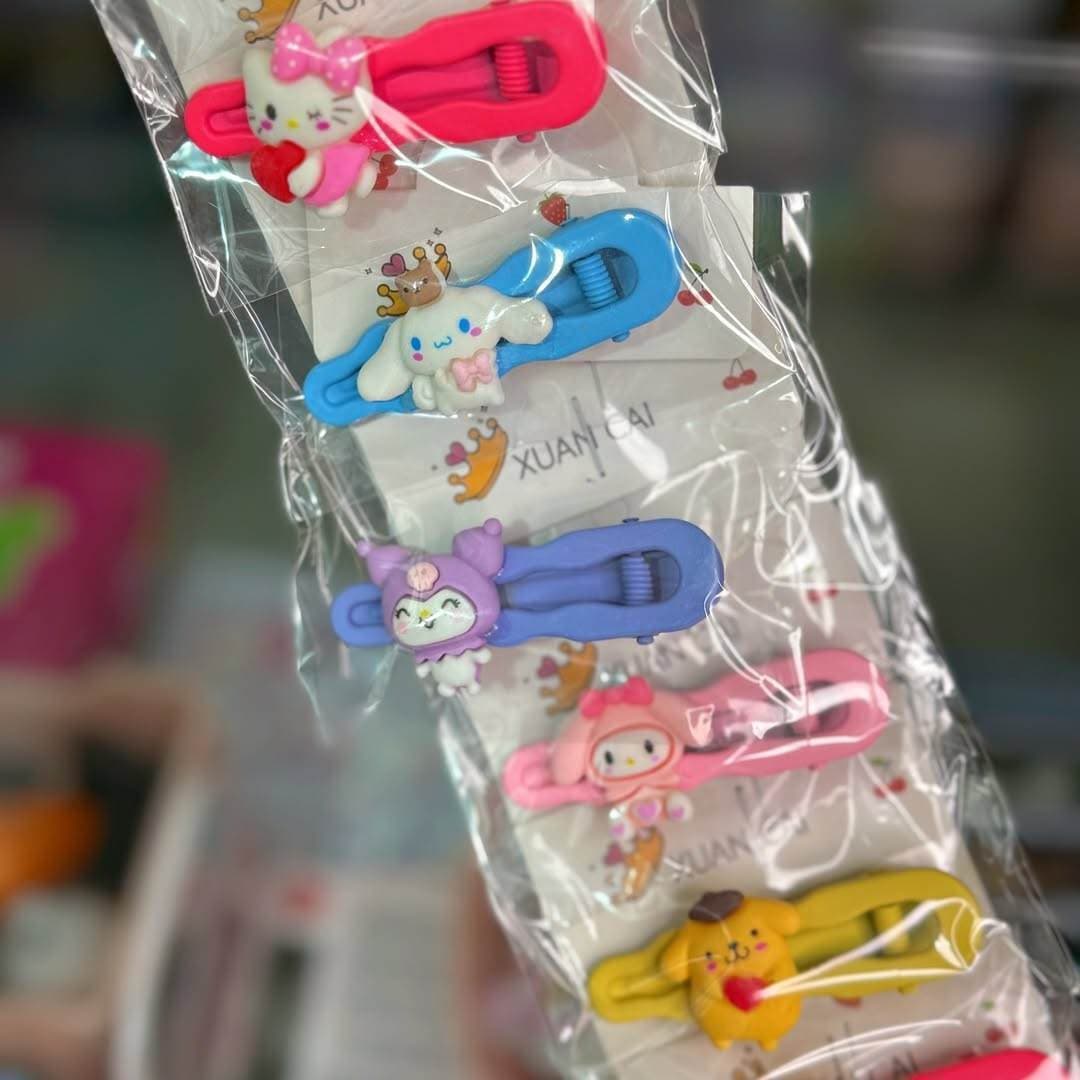 گیره مو کرومی و دوستانش