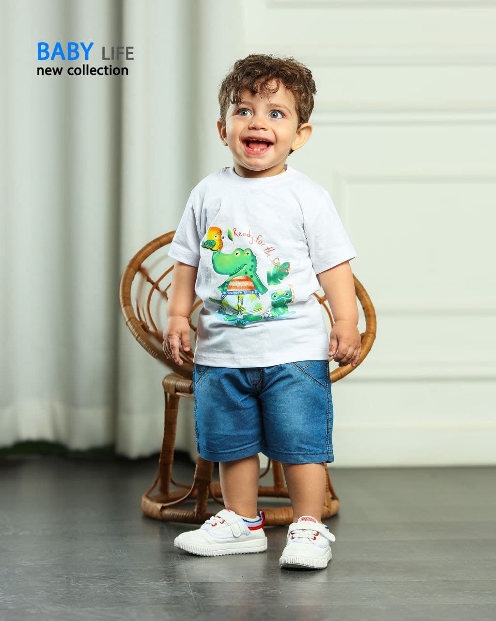 تیشرت و شلوارک جین طرح تمساح